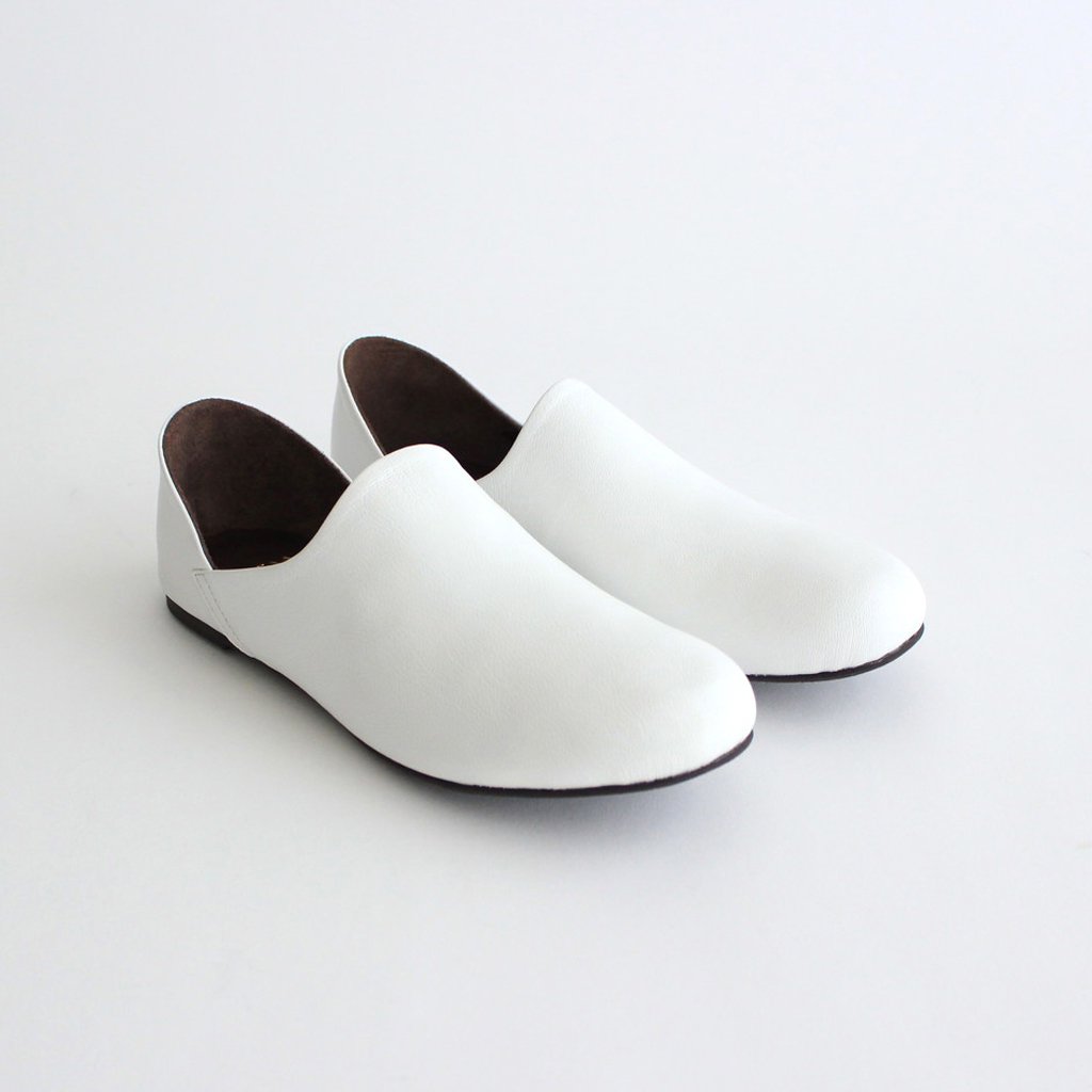 ROOM SHOES Ⅱ GOAT #WHITE [AU-01-10-8] – DOKODO